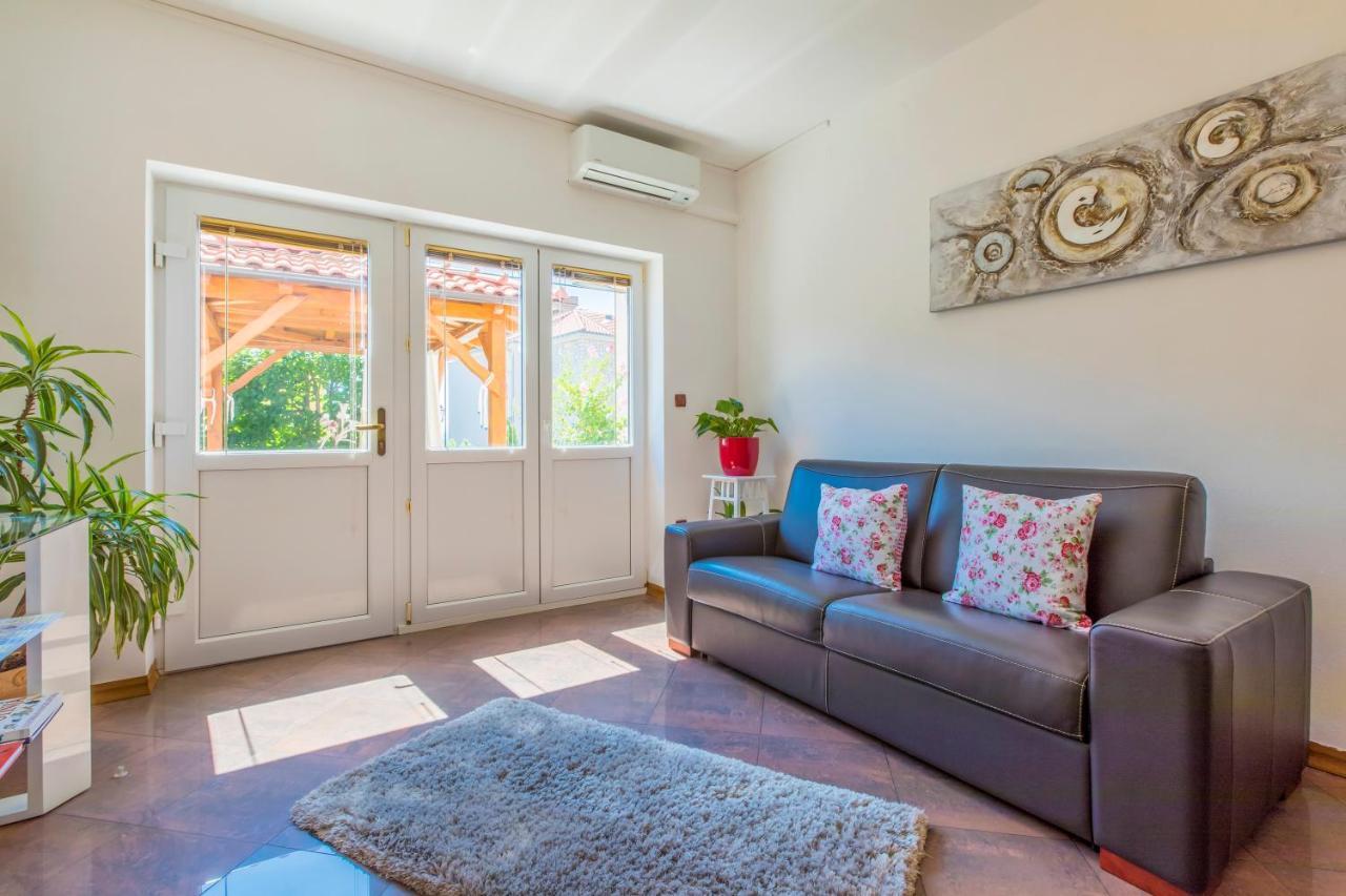 Villa M Crikvenica Eksteriør bilde