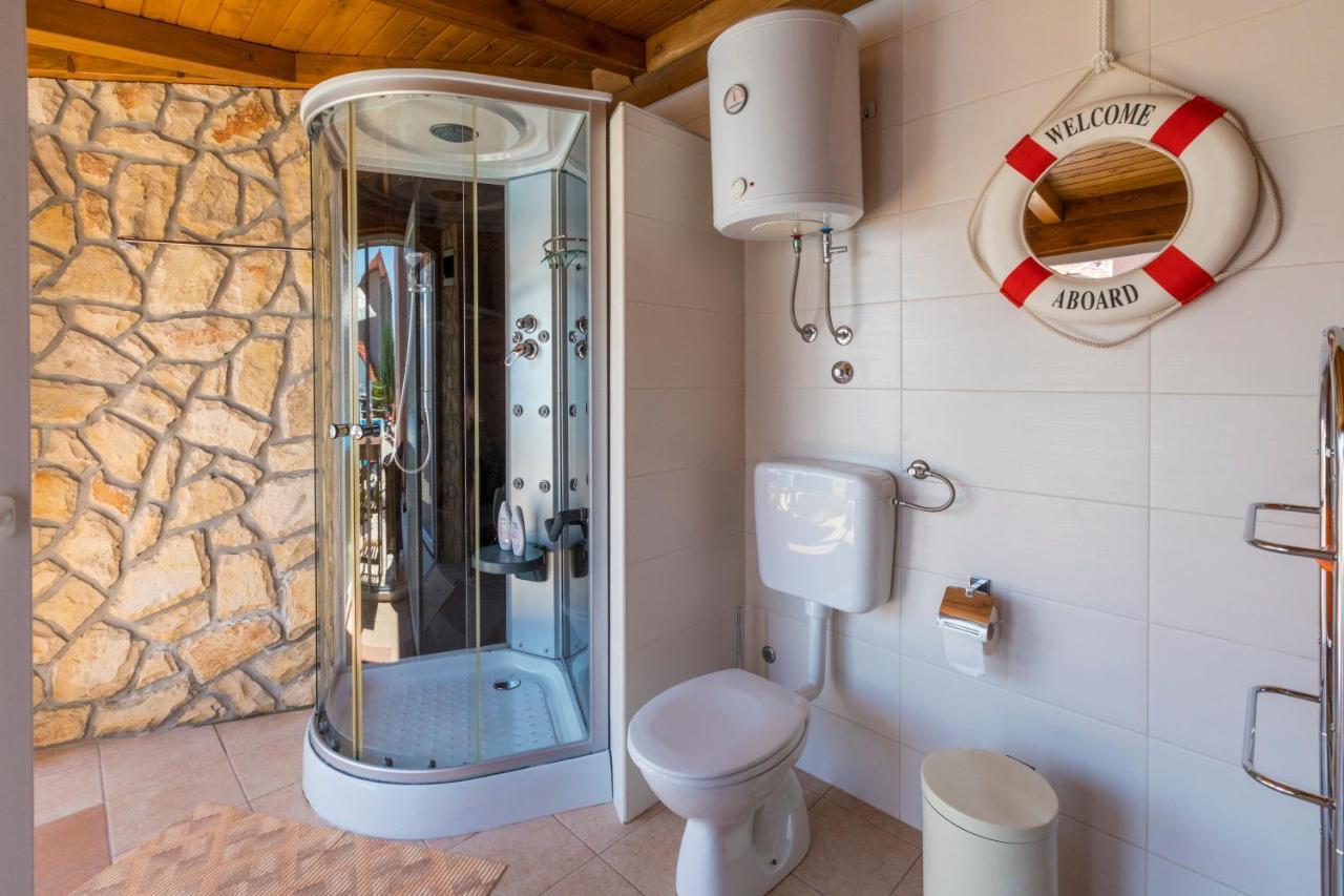 Villa M Crikvenica Eksteriør bilde
